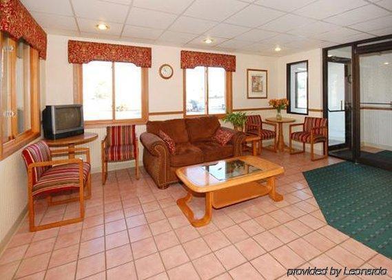 Econo Lodge Traverse City Interieur foto